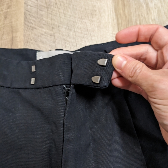 Everlane Black Lyocell High Rise Shorts - Picture 5 of 8